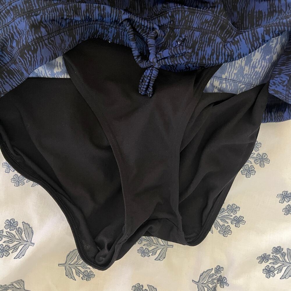 Athleta Surge Swim Short Geo Print Athleisure Women Navy Medium - Picture 5 of 10